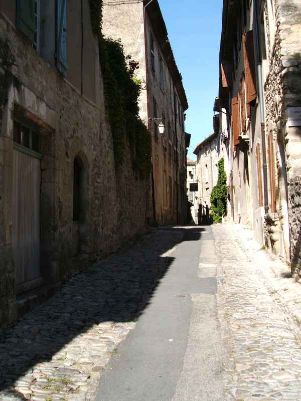 mittelalterliche Gasse in Südfrankreich...