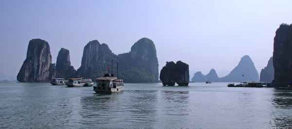 Halong-Bucht in Vietnam (2)