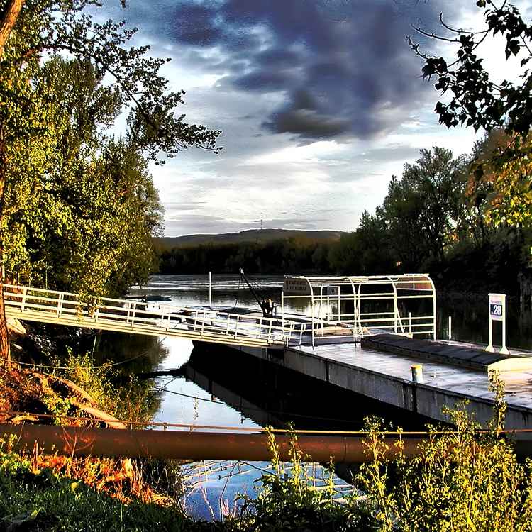 Schiffsanleger bei Korneuburg
