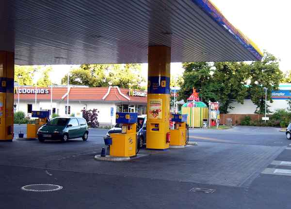 Tankstelle... aber bei den Preisen?
