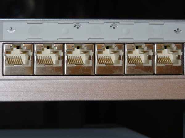Leere PC-Steckerleiste