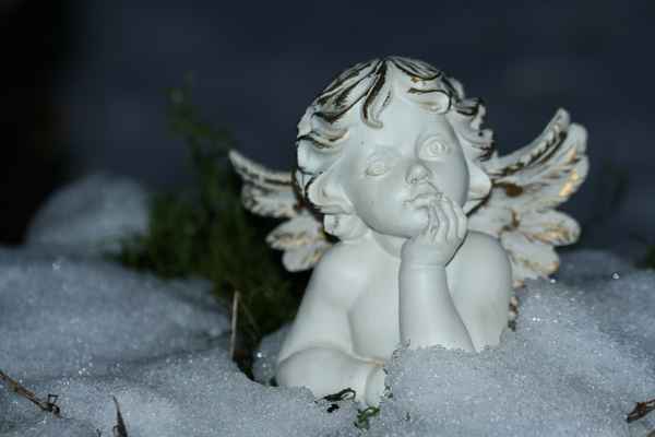 Engelchen im Schnee