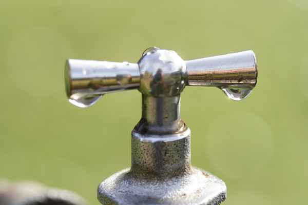 Wasserhahn