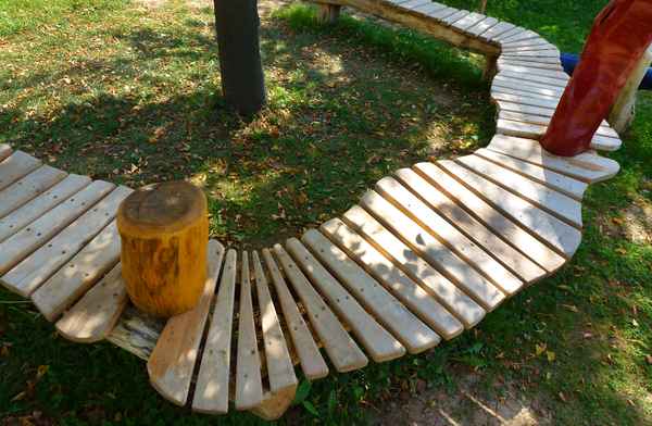 Auf dem Holzweg - Spielplatz