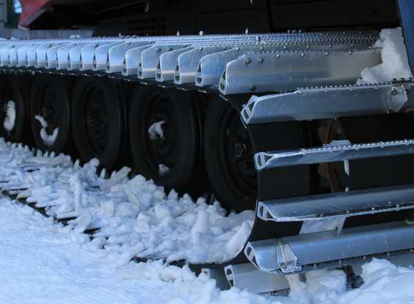 PistenBully 02