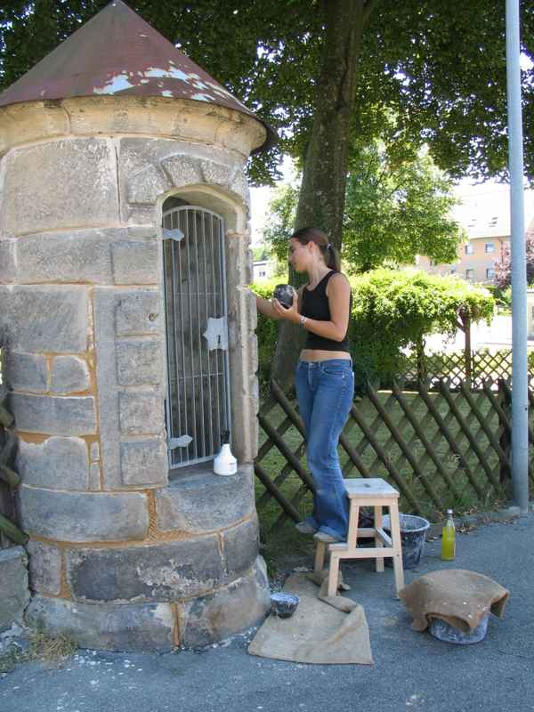 Studentin beim Jobben