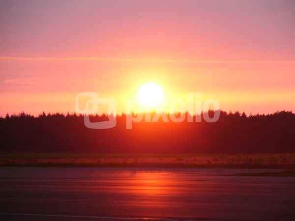 Sonnenuntergang am Airport