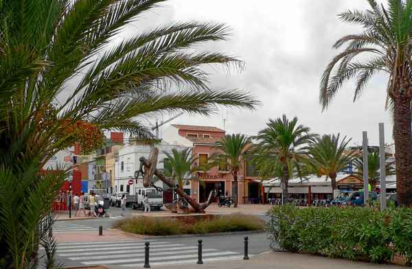 Anker im Kreisverkehr