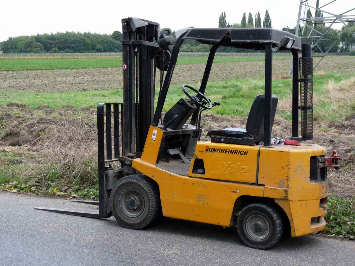 Gabelstapler 1