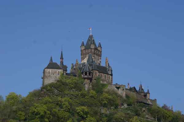 Eine  Burg