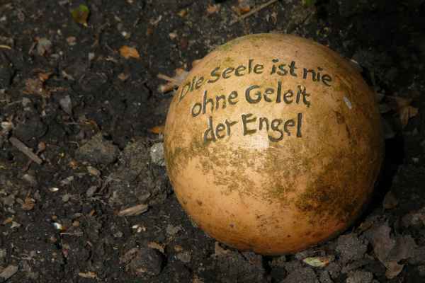 Die Seele ist ohne Geleit der Engel
