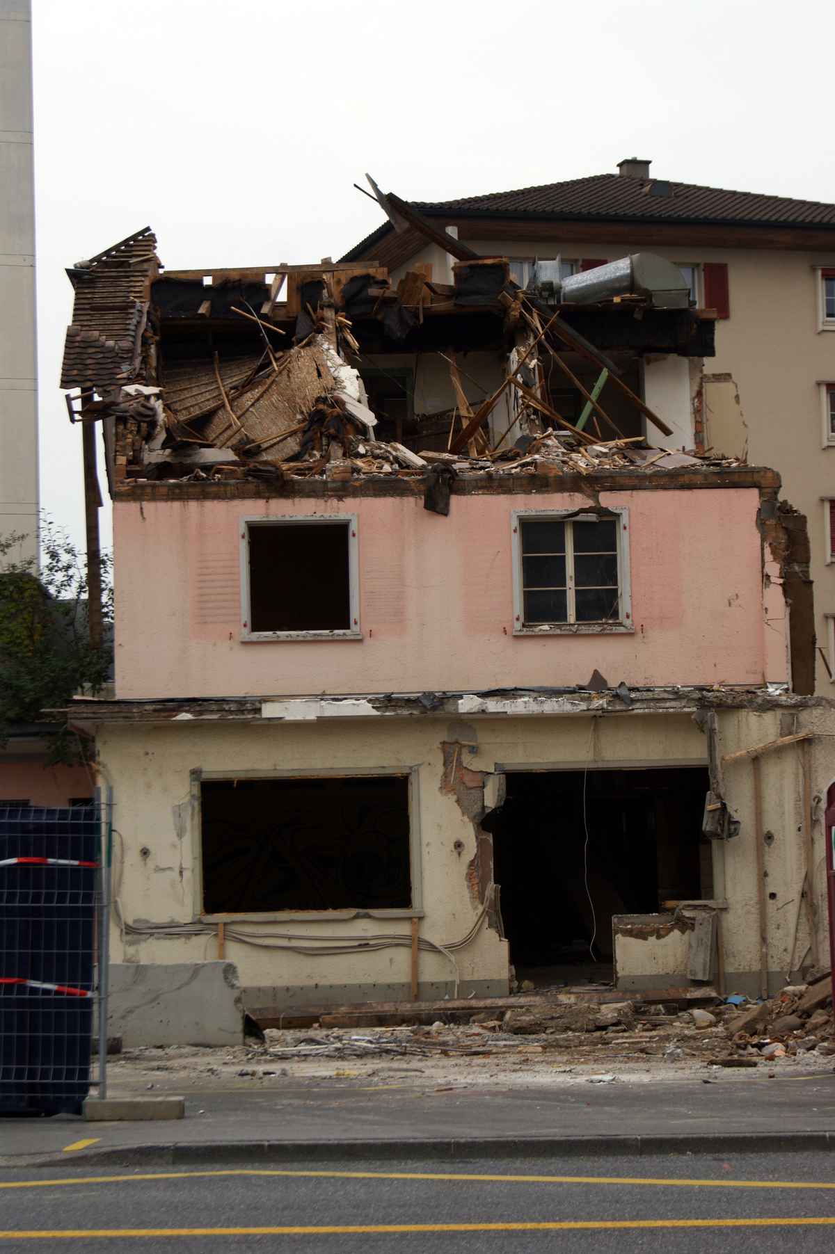 Einer Bank Platz machen1