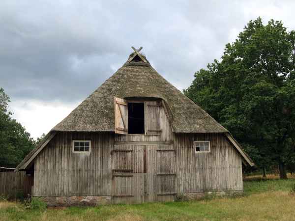 Alter Schafstall in der Heide