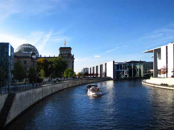 Regierungsviertel mit Spreebogen