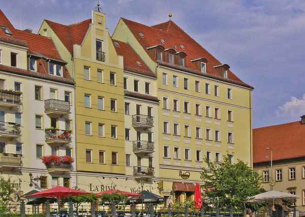  Schöne Häuser an der Spree