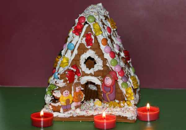 Buntes Hexenhäuschen