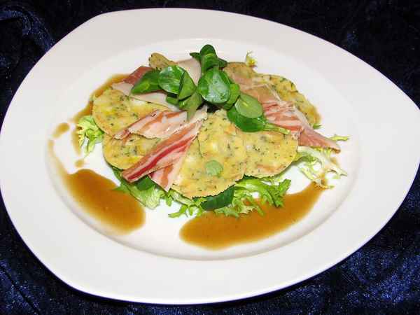 Galadiner: Speck-Knödel-Salat 01