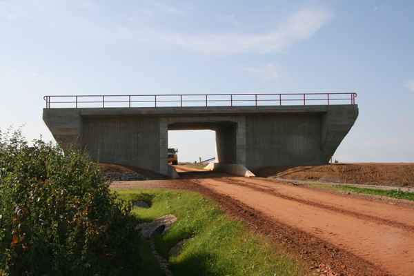 Brücke ohne Sinn