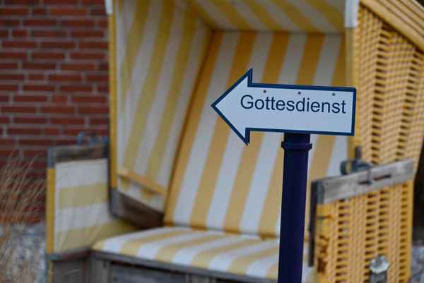 Hier lang zum Gottesdienst