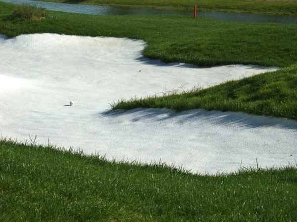 Pech - Golfball im Sandbunker