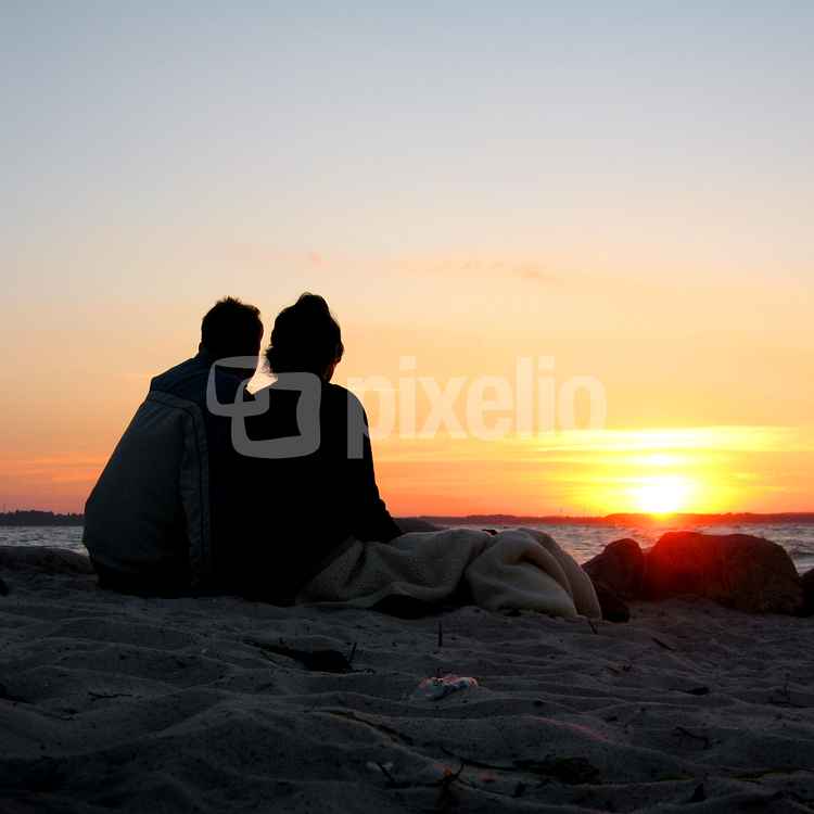 Pärchen im Sonnenuntergang