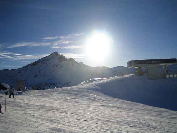 Sonne über den Bergen