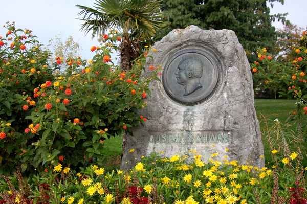 Gustav-Schwab-Gedenkstein in Friedrichshafen