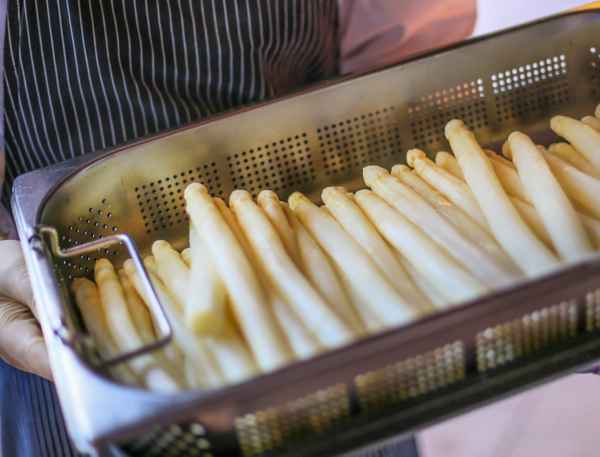 Spargel - frisch aus der Küche