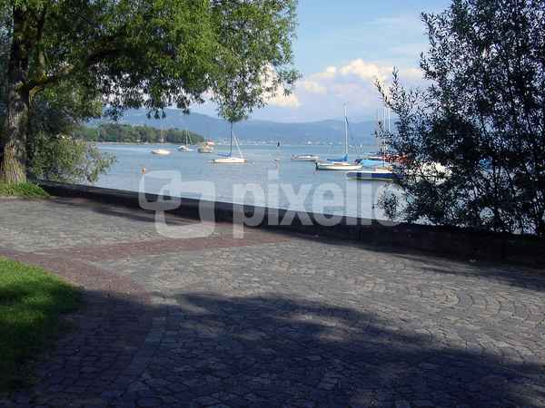 Blick auf den See bei Wasserburg