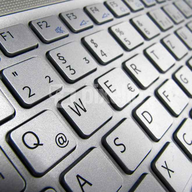 Tastatur metallic 2
