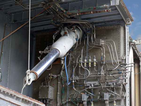Hydraulik in der Tragfläche der russischen Raumfähre BURAN
