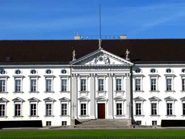 Schloss Bellevue 3
