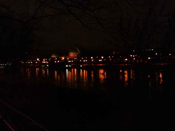Elbe bei Nacht