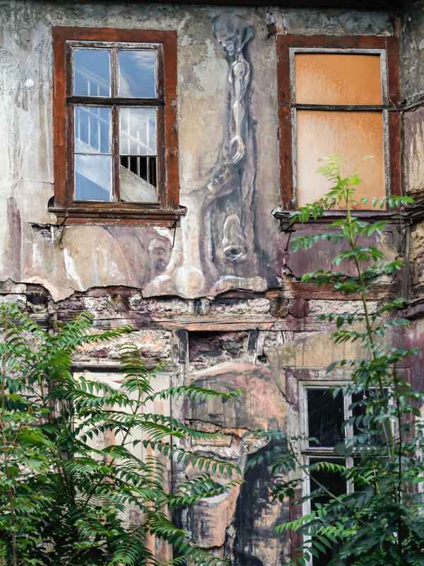 Zerfall...
