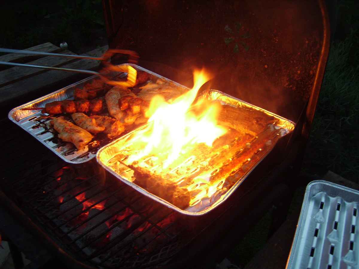 Feuer auf'm Grill