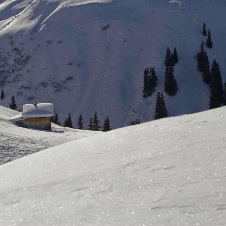 Hütte im Schnee2