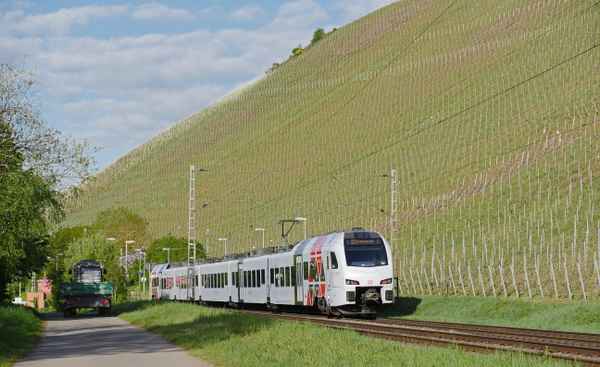 Am Fuße des Weinbergs
