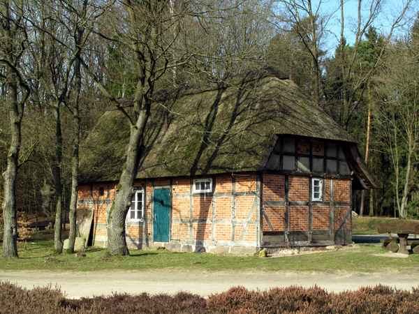 Fachwerkstall beim Heidegarten