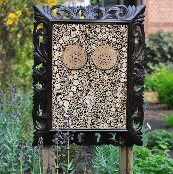 Bee hotel