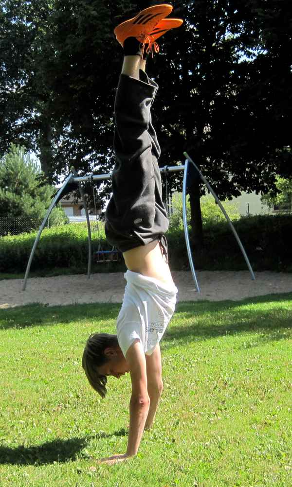 Handstand