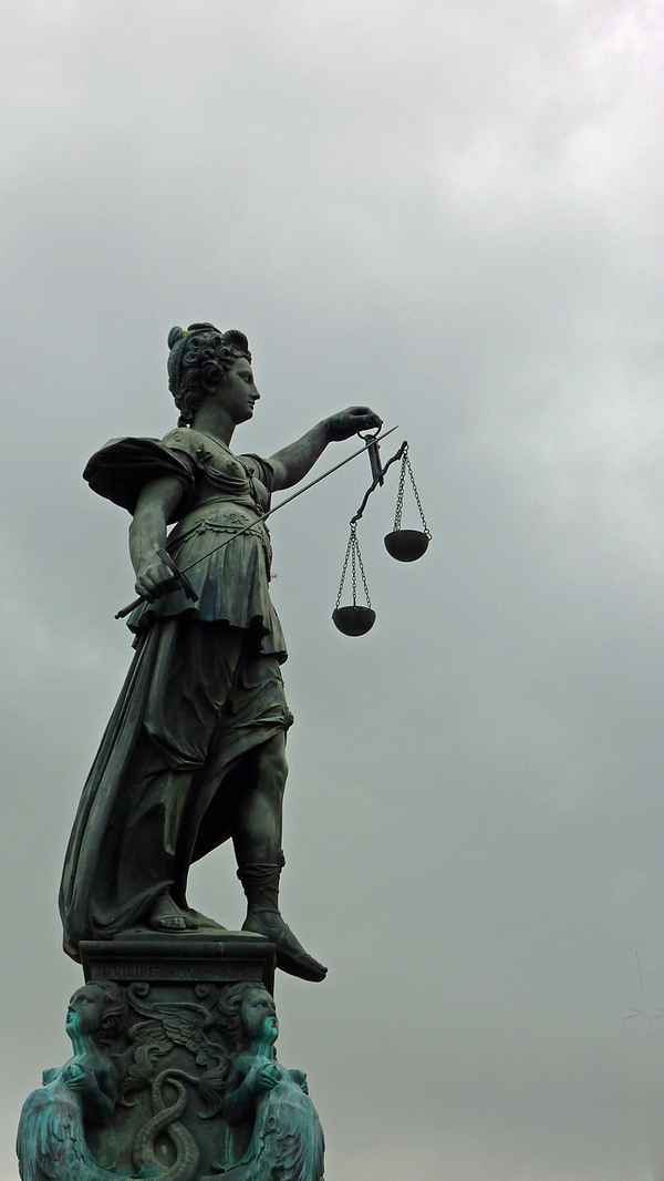 Justitia .....