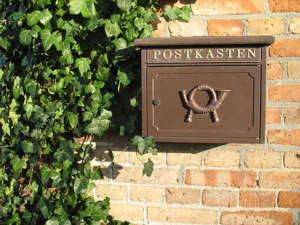 Tach Post!