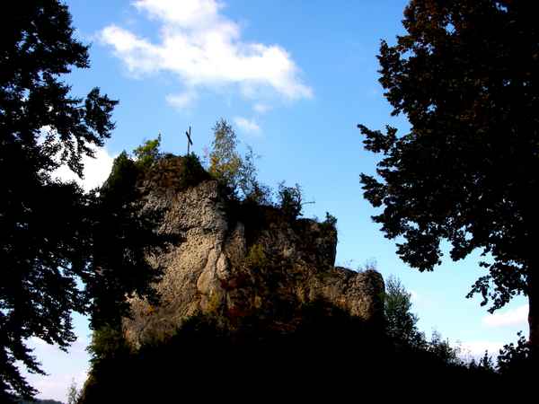 Gipfelkreuz oberhalb von Bärnfels