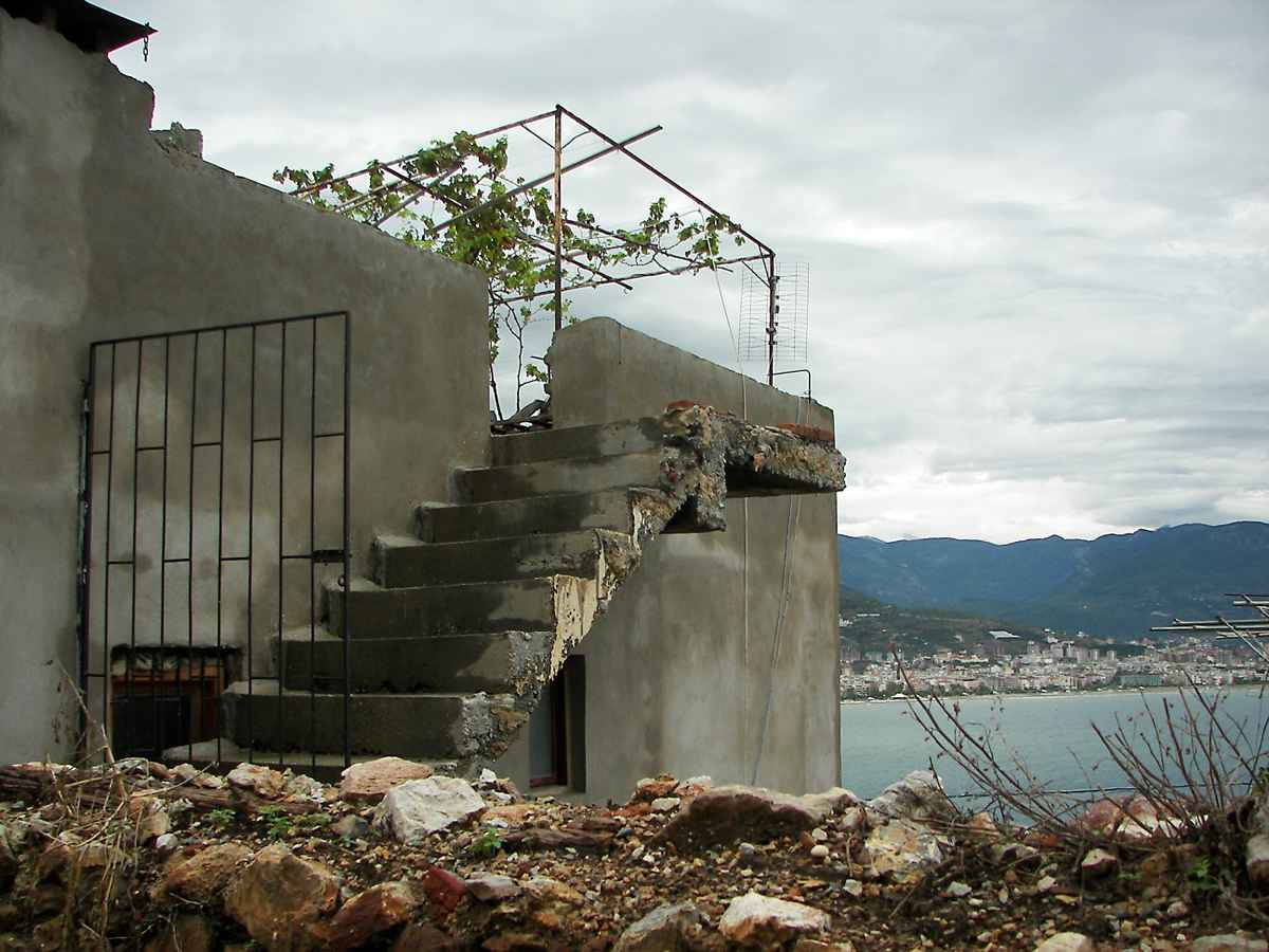 Treppe ins Nirgendwo