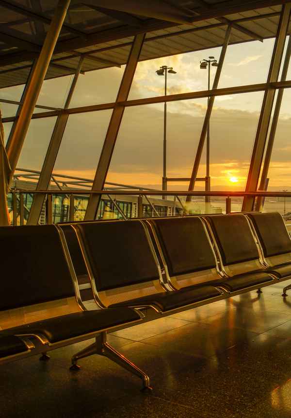 Flughafen-Stimmung mit Sonnenaufgang 3