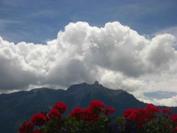 Geballte " Wolkenladung "