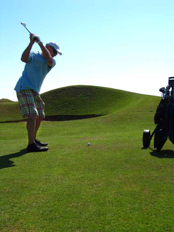 Seniorengolfer auf dem Fairway