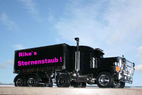 LKW MIT STERNENSTAUB FÜR PIXELIO
