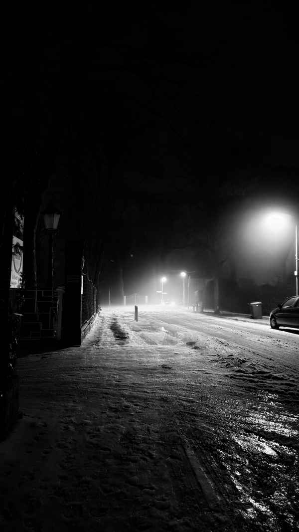 Dunkle Stra&szlig;en Melancholie