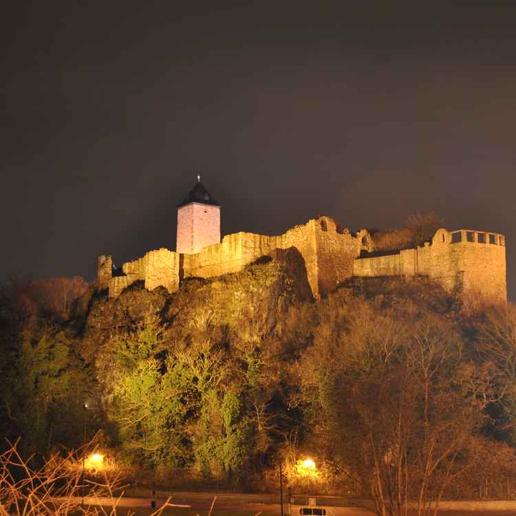 Burg Giebichenstein am Abend